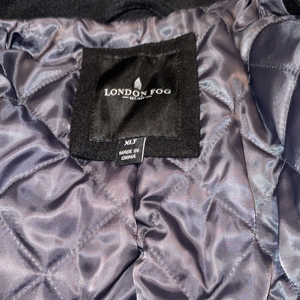 🆕listing…London Fog Peacoat - Picture 4 of 13